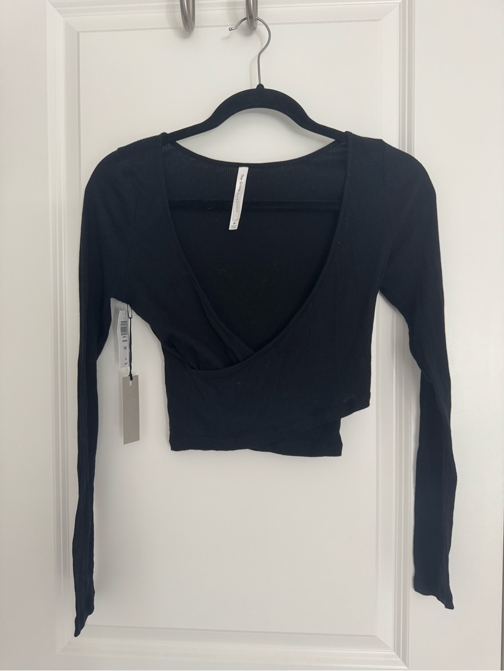NWT Aritzia Babaton Black Ribbed Long-Sleeve Wrap Crop Top